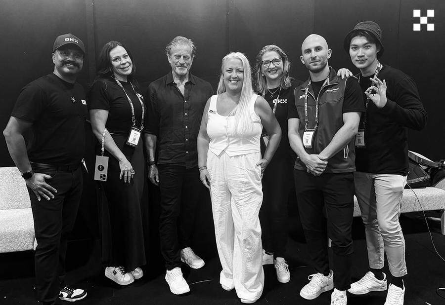 Open and verify your account to receive $300 in BTC. Terms apply.